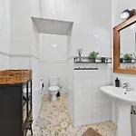 Old Town With 2 Bedrooms Next To Town Hall Apartament *