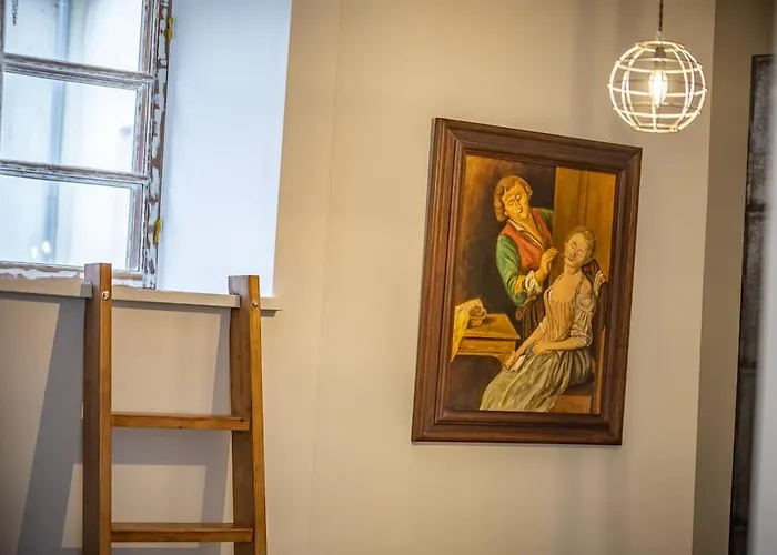 Old Town With 2 Bedrooms Next To Town Hall Lejlighed *