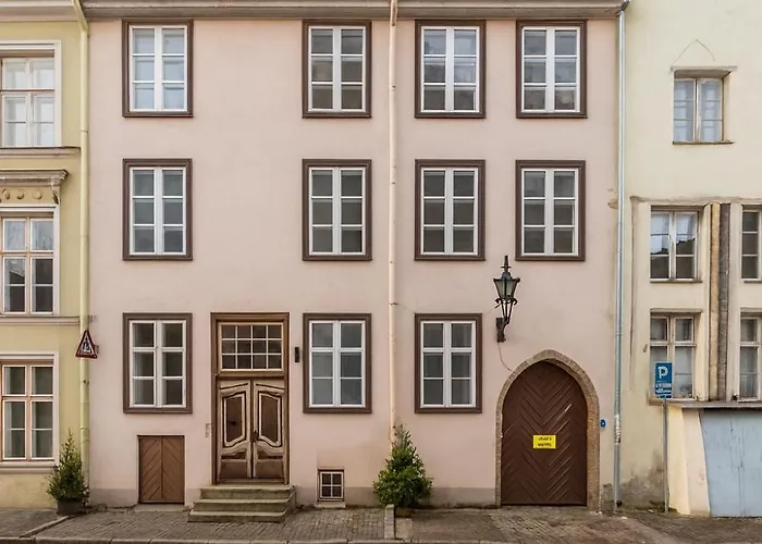 Old Town With 2 Bedrooms Next To Town Hall Lejlighed Tallinn