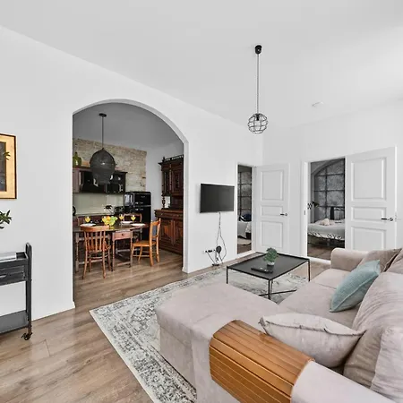 Apartamento Old Town With 2 Bedrooms Next To Town Hall